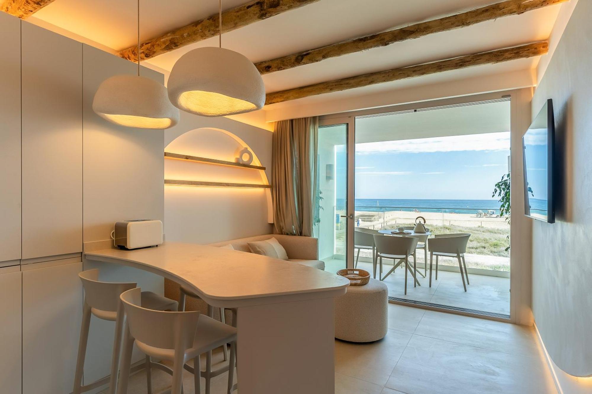 Apartamentos Azul Castelldefels Esterno foto