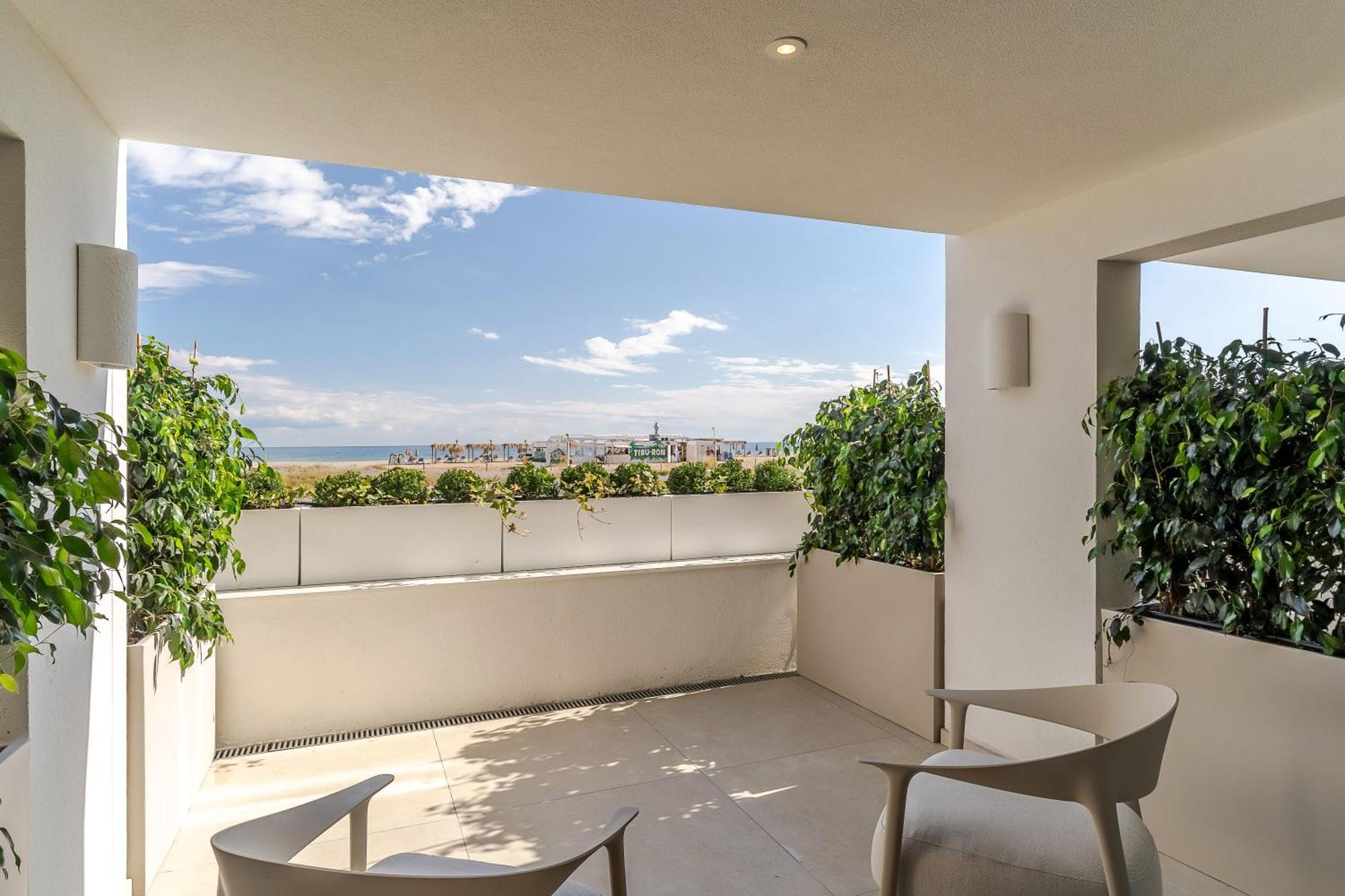Apartamentos Azul Castelldefels Esterno foto